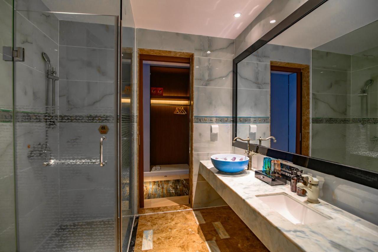 Ramada Encore By Wyndham Guangzhou Panyu エクステリア 写真